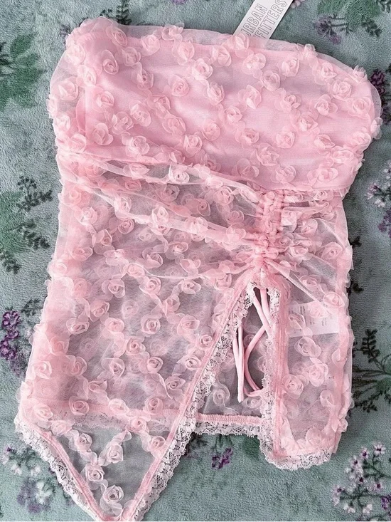 Urban Outfitters Kimchi Blue Rosie Pink Floral Appliqué Tube Top - Picture 2 of 4